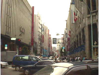 Shinjuku Dori, Avenue